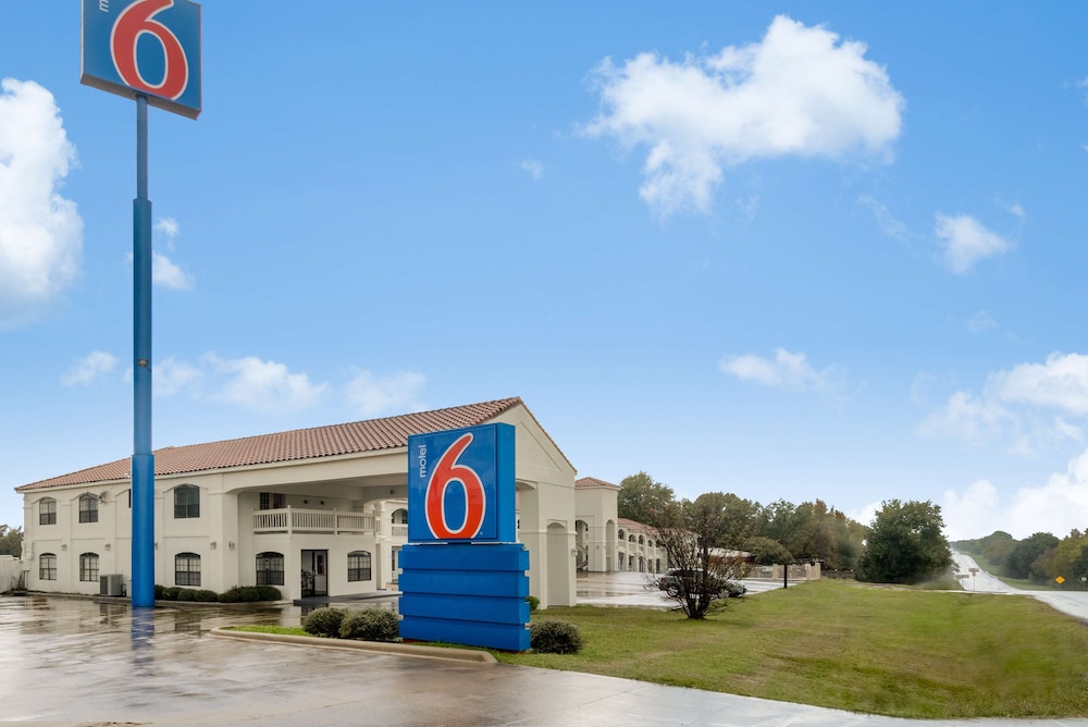 Motel6 Canton, TX 28/33