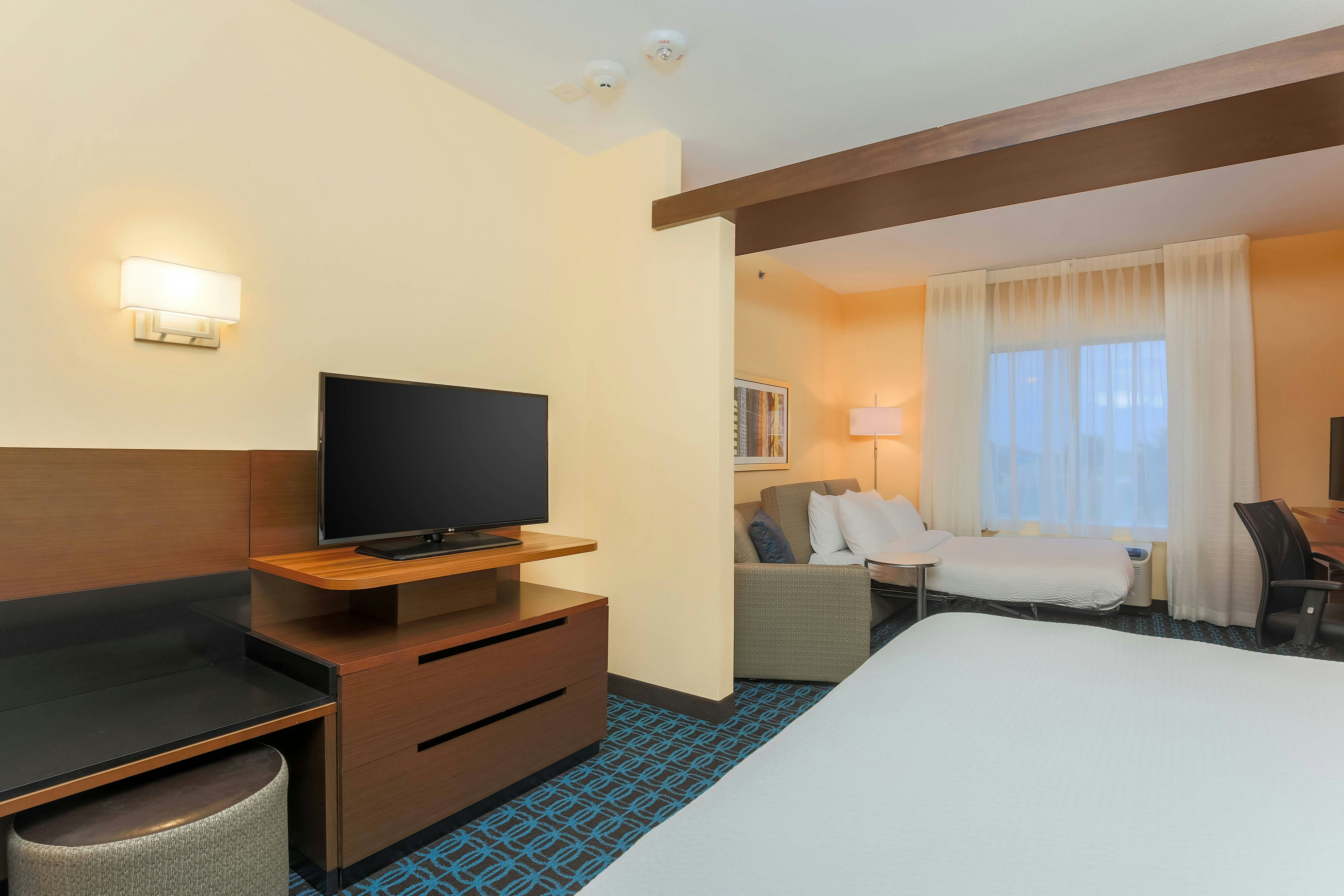 Fairfield Inn Suites Cuero 42/54