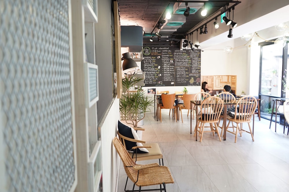 Nihao Cafe Hotel 48/67