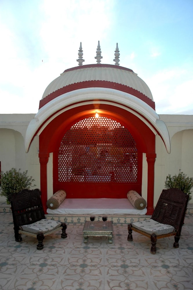 Mandawa Haveli 26/70