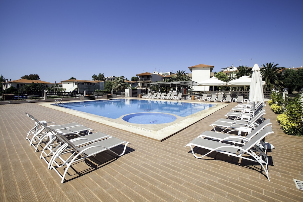 Simeon Hotel 32/49