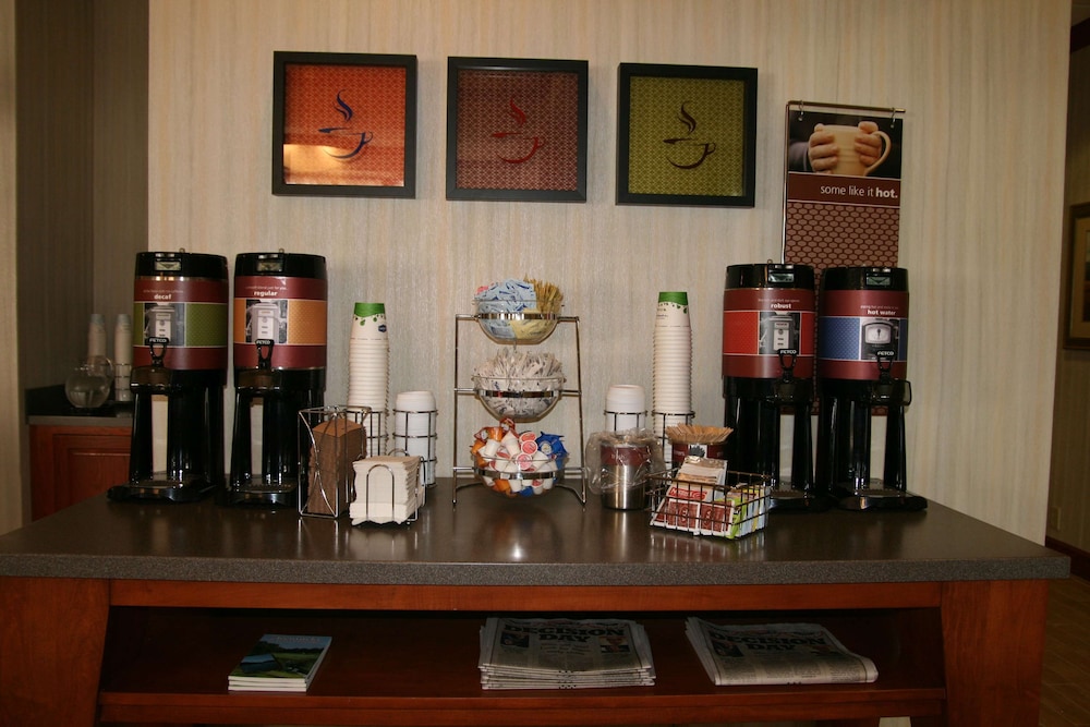 Hampton Inn Lebanon, KY 40/50