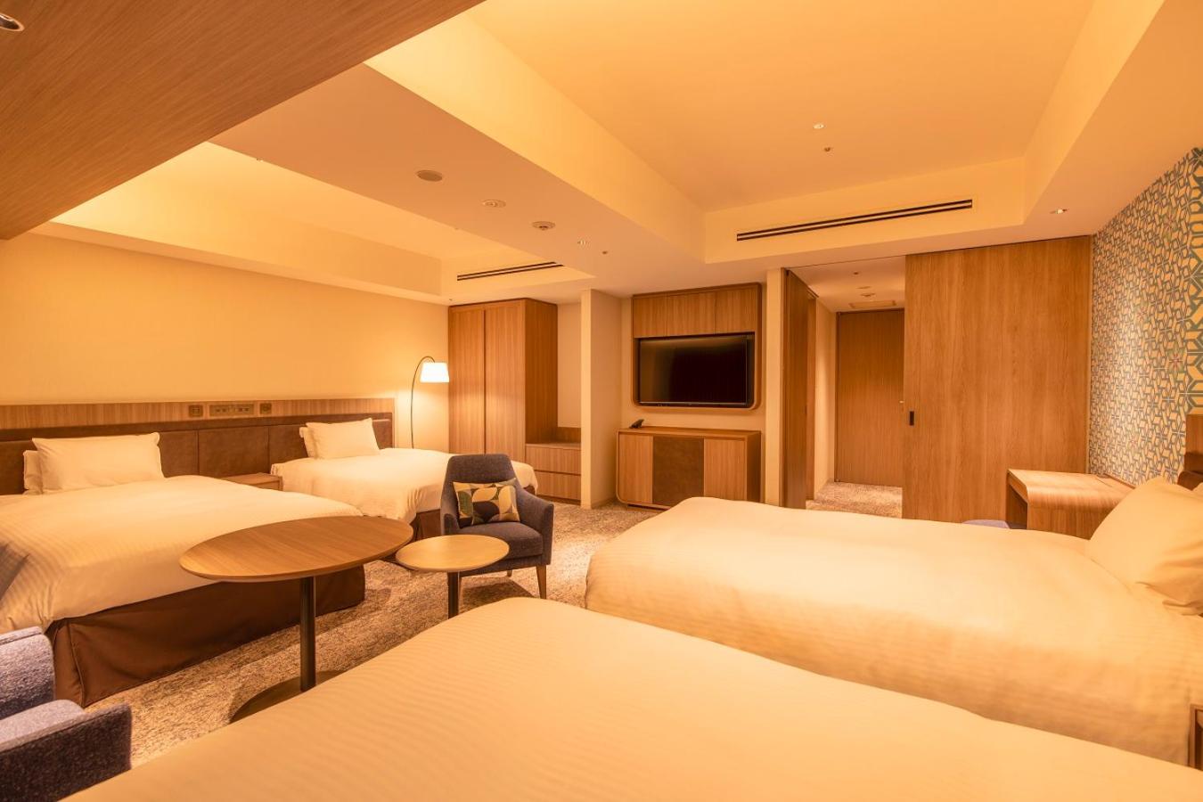 Room, Quadruple, Lounge Access, Club Floor، Hotel Emion SAPPORO 2/4