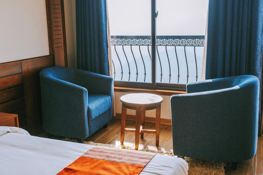 Sapa Charm Hotel 89/99
