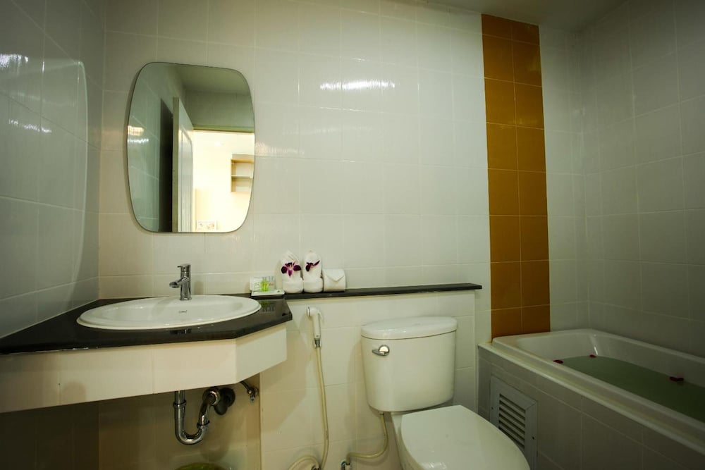 Patt Serviced Apartments 33/34