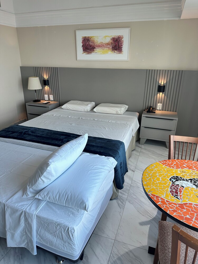 Tropical Executive Hotel 36/62