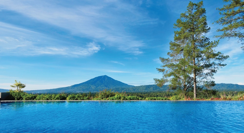 The Balcone Hotel and Resort 43/54