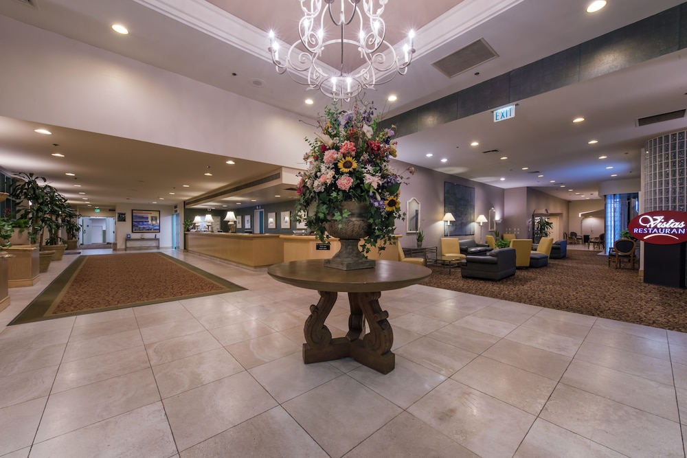 Grand Vista Hotel 11/47