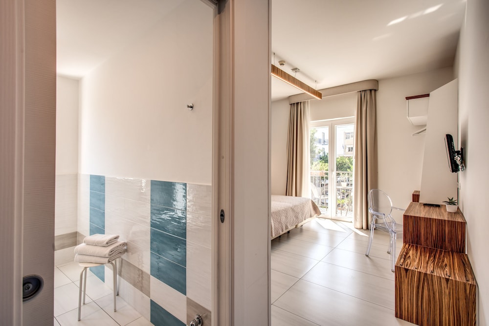 Hotel Florida Sorrento 24/80