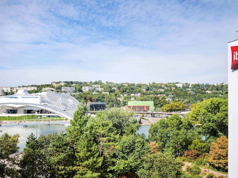 ibis Styles Lyon Gerland 41/45