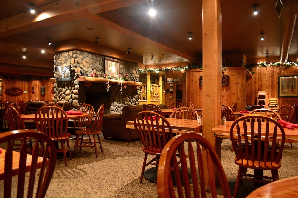 Callahan s Mountain Lodge 56/78