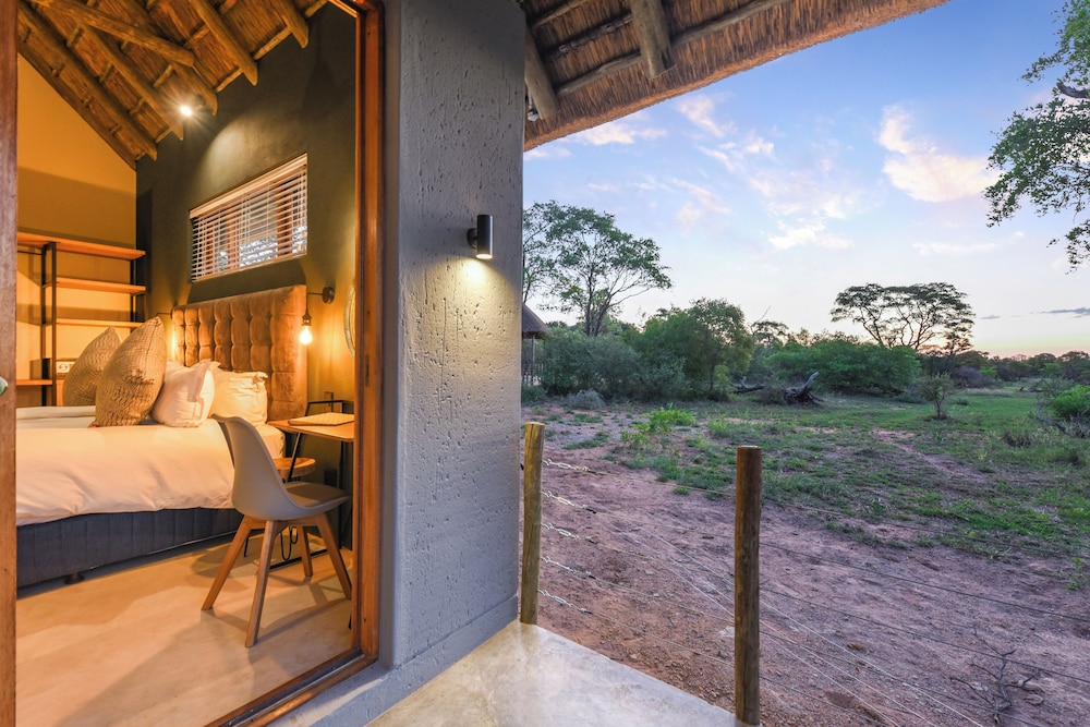 Mziki Safari Lodge 42/76