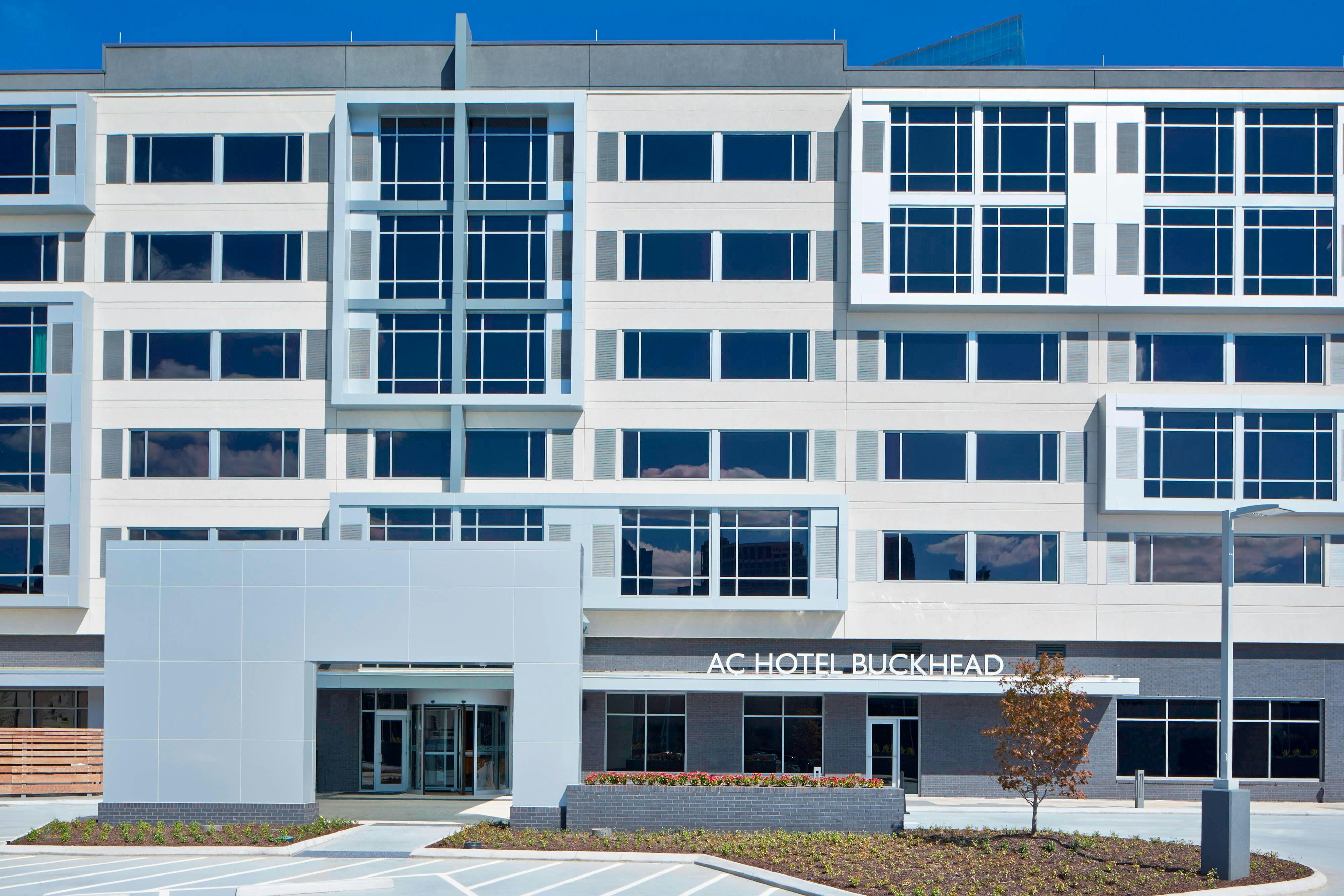 AC Hotel Atlanta Buckhead at Phipps Plaza 2/25