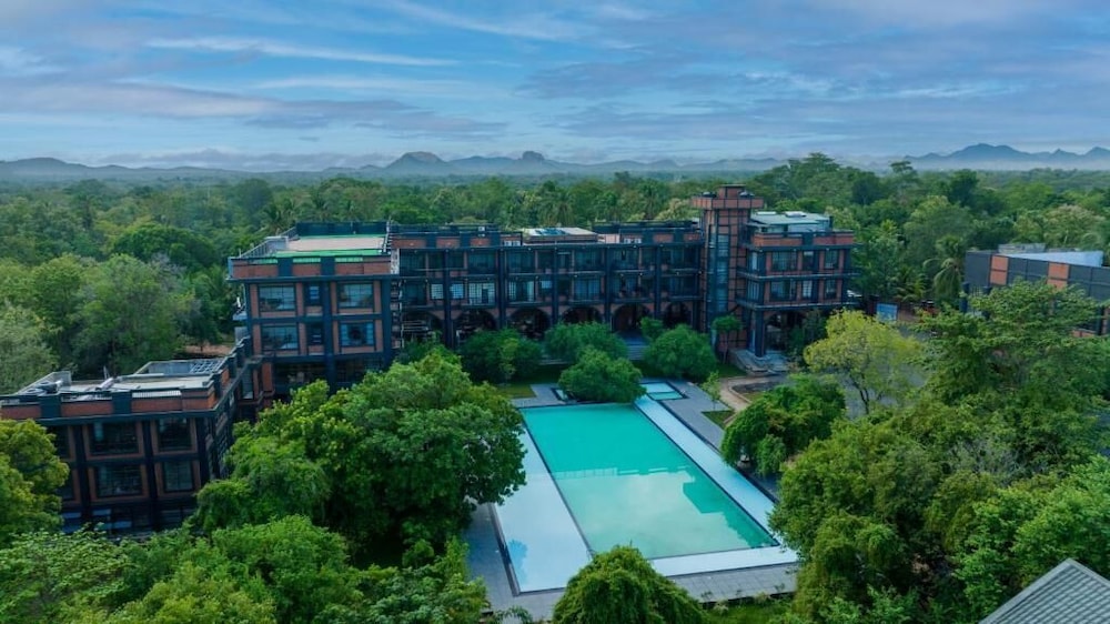 Covanro Sigiriya 48/53