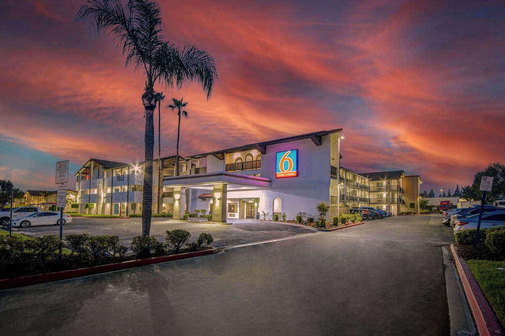 Motel6 Ontario, CA - Convention Center Airport 53/62