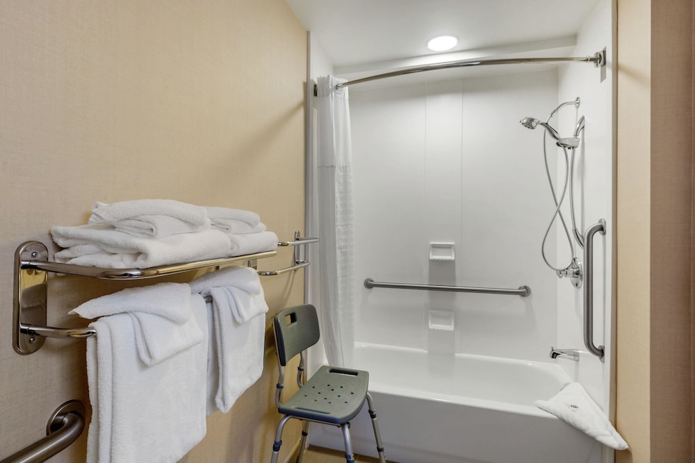 Comfort Inn & Suites North Conway 10/36
