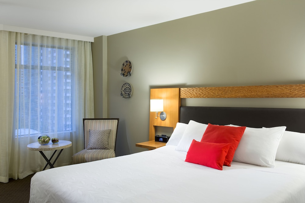 The Listel Hotel 13/54