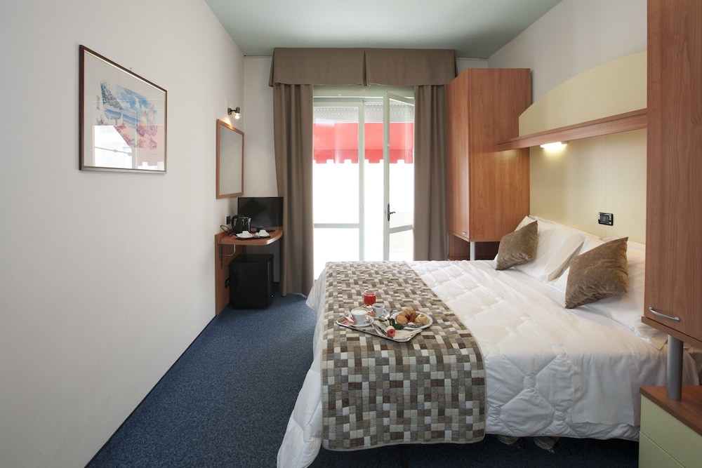 Hotel Derby 14/50