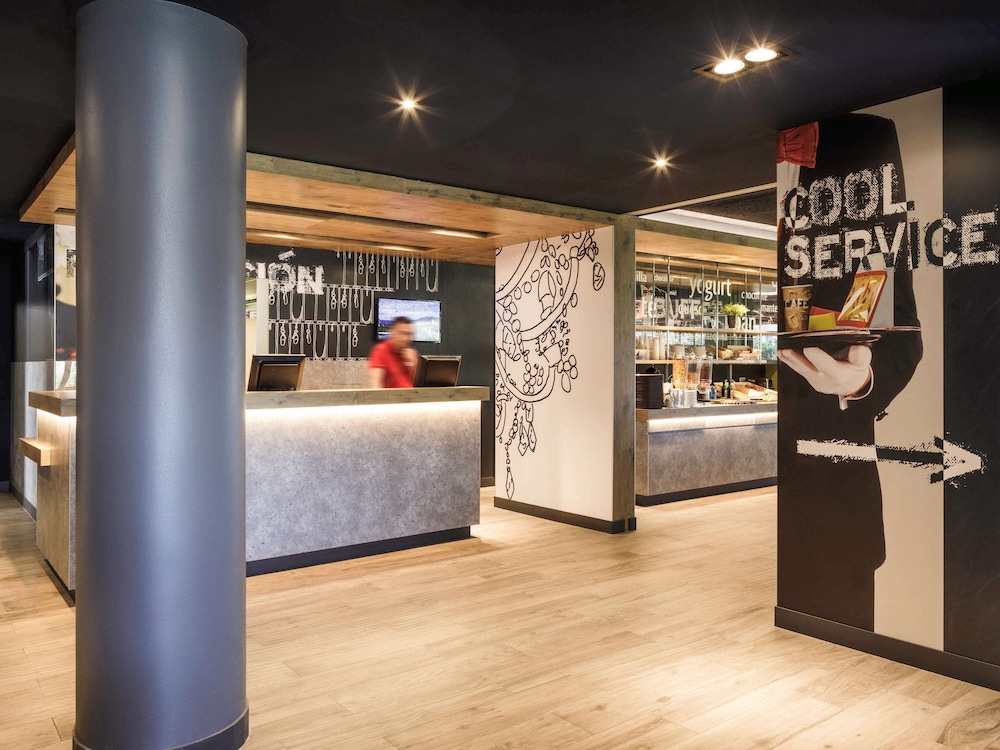 ibis budget Malaga Aeropuerto Avenida Velazquez 20/46