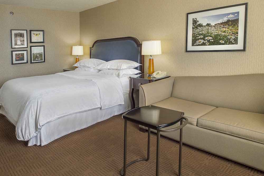 Sheraton Westport Plaza Hotel St. Louis 9/33