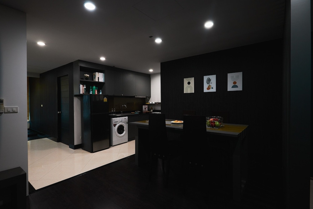 42 Grand Residence 8/49