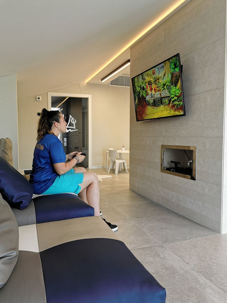 Acuazul Aparthotel and Spa 20/37