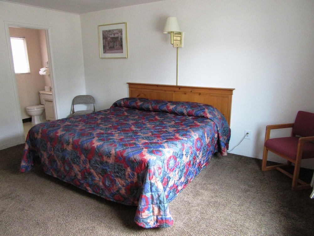 Yellowstone Country Inn 11/48