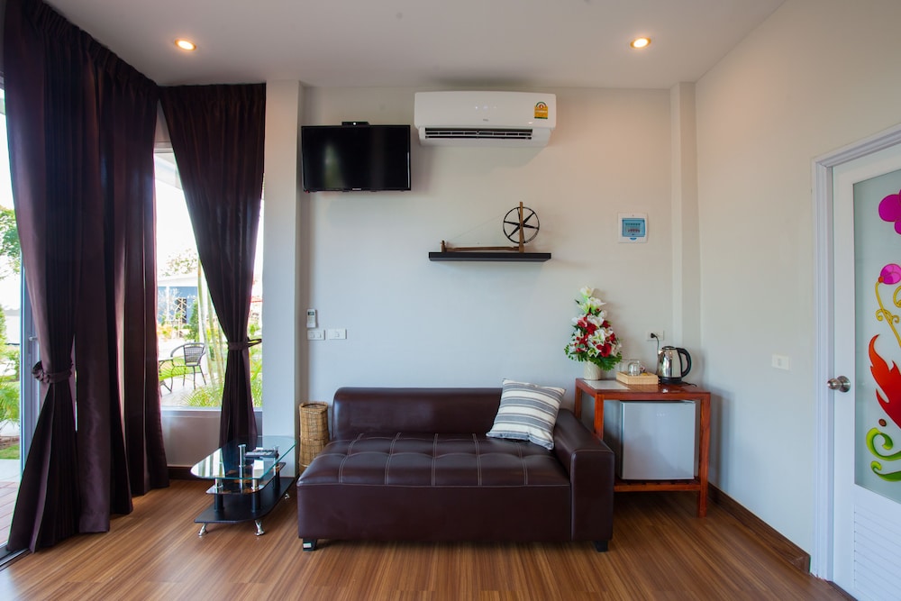 Bluemoon Riverside Resort 34/50