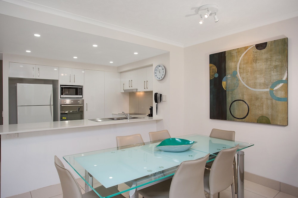 Breakfree Diamond Beach Broadbeach 77/78