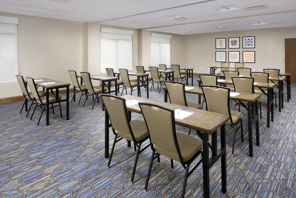 Holiday Inn Express Suites Baltimore Bwi Airport North Ex Wingate By Wyndham 59/69