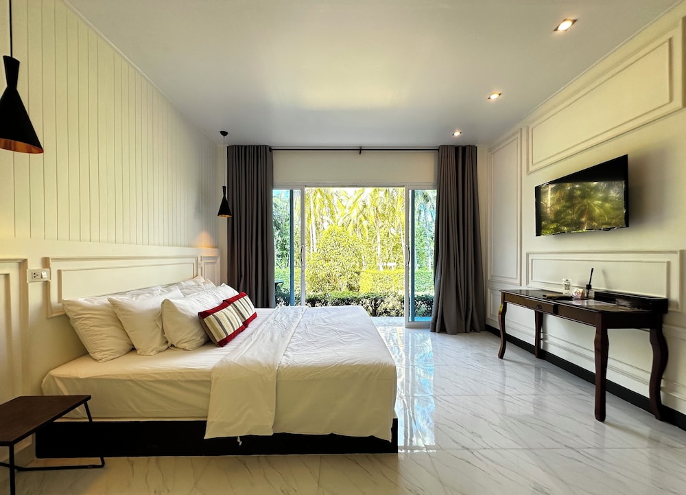 Koh Kood Bed's 27/65