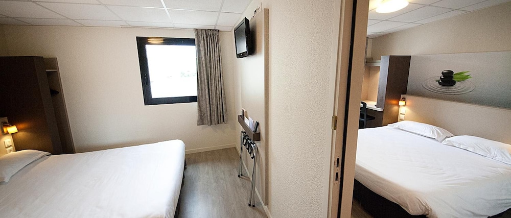 Hotel The Originals Clermont-Ferrand Sud 9/24
