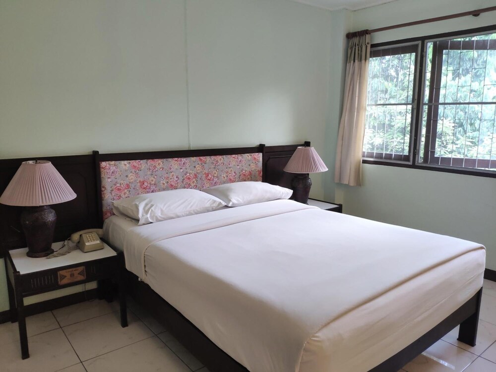 Changpuak Hotel 22/53