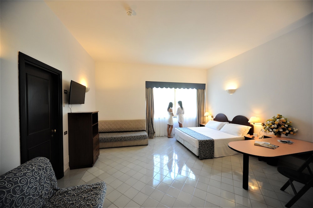 COMFORT, TRIPLE, PANORAMIC SEA VIEW