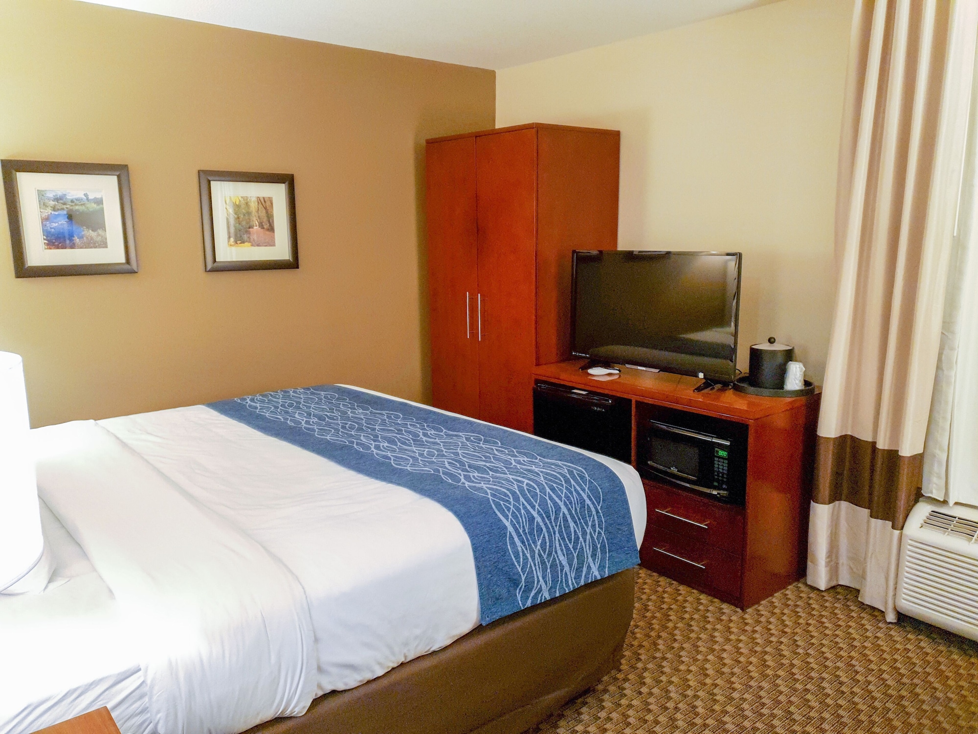 Standard, King Bed