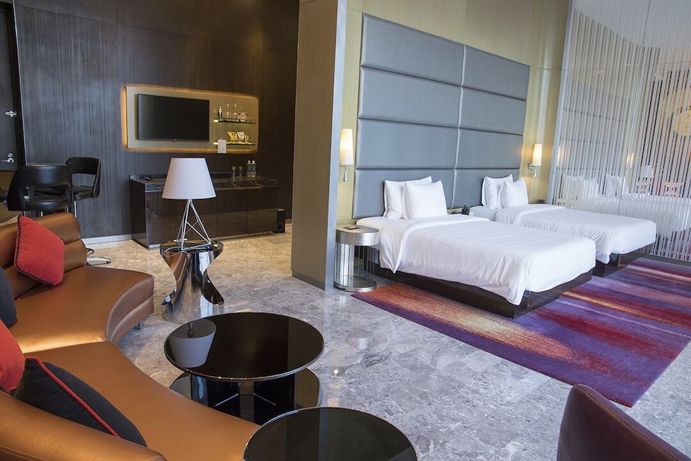 Hard Rock Hotel Shenzhen 56/94