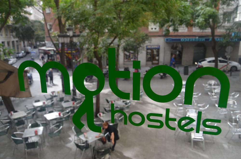 Madvibes Hostel 52/60