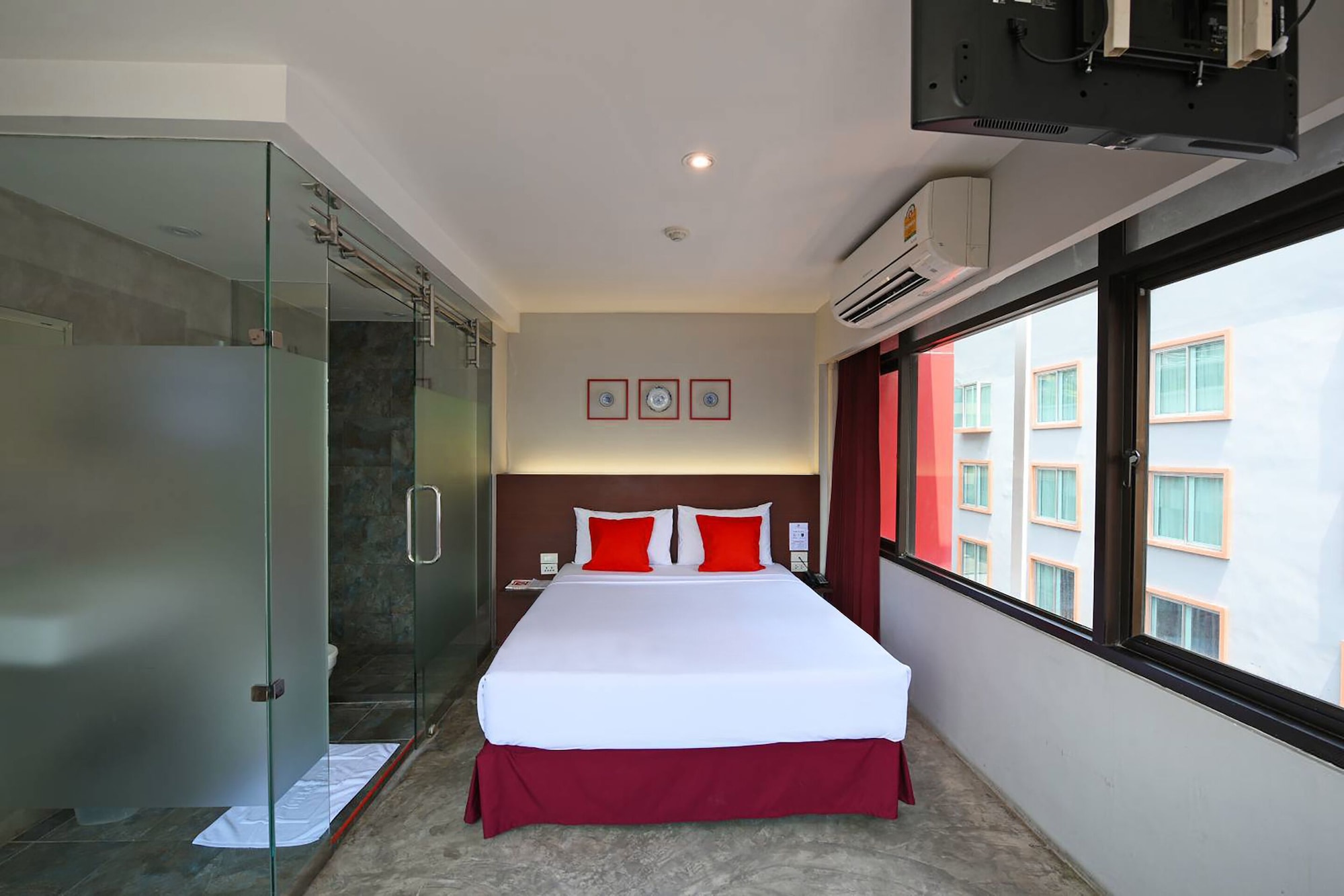 SUPERIOR, DOUBLE BED