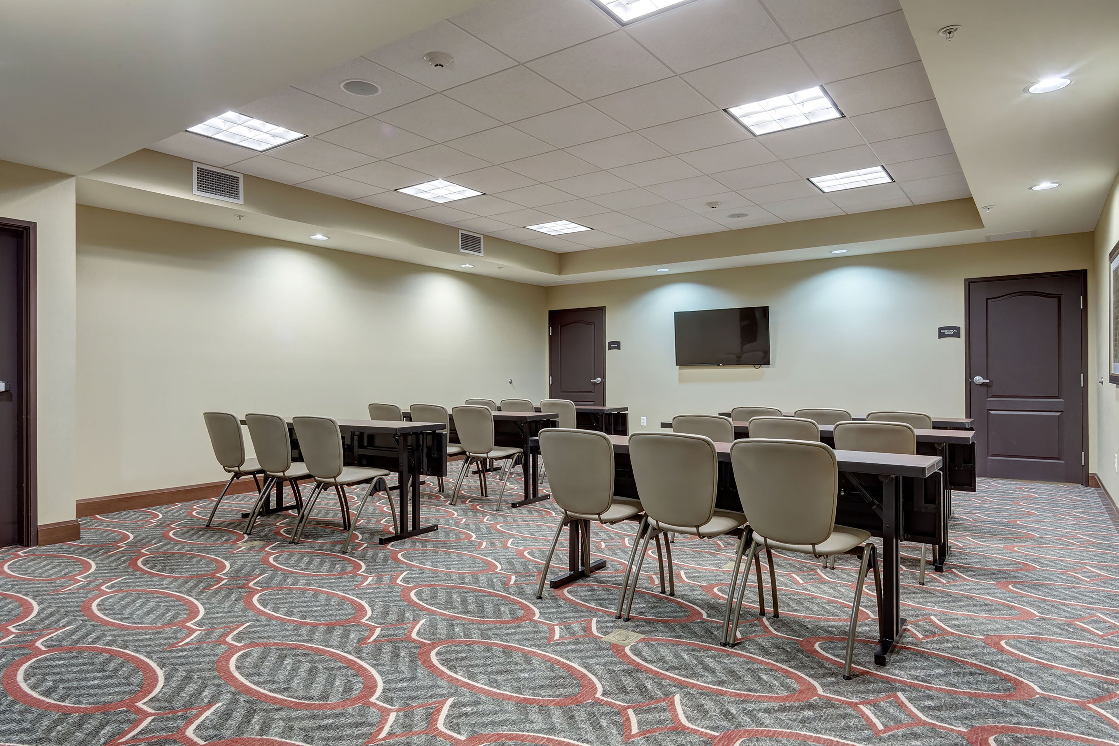 Staybridge Suites St Louis - Westport 27/37