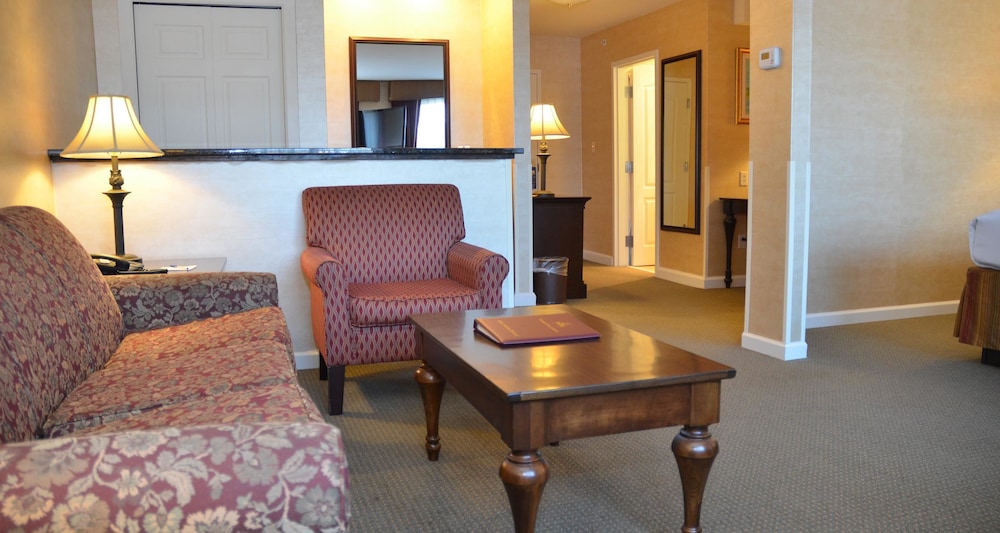 Best Western Plus Vineyard Inn & Suites 37/51