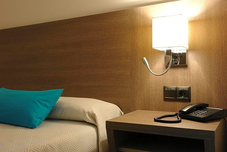 Hotel Avenida Plaza 21/41
