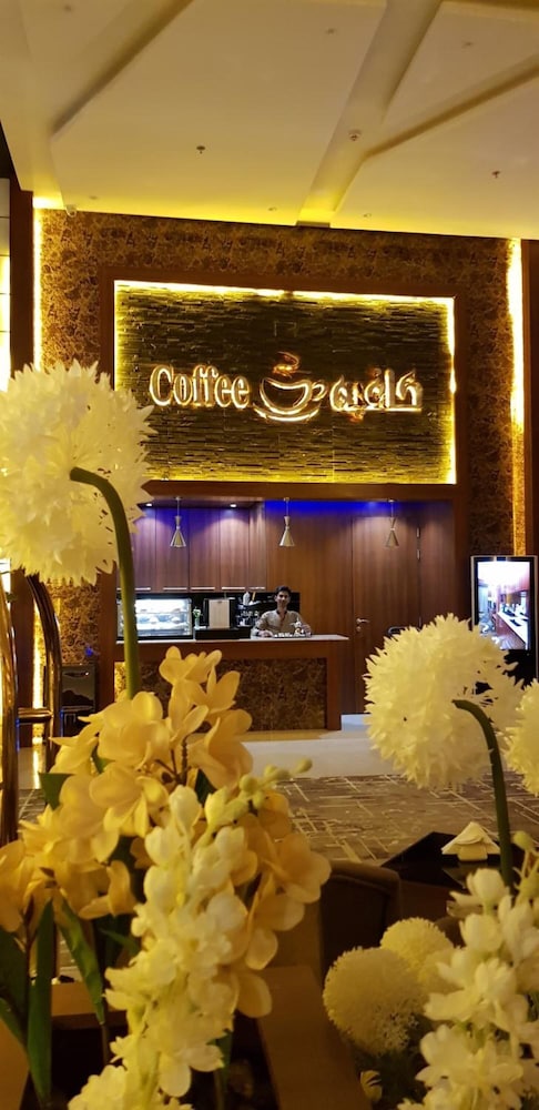 Lobby at Msharef Al Moden Suites, ABHA