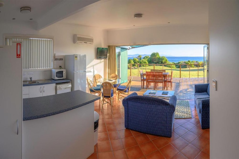 WHITE SANDS ESTATE 34/68
