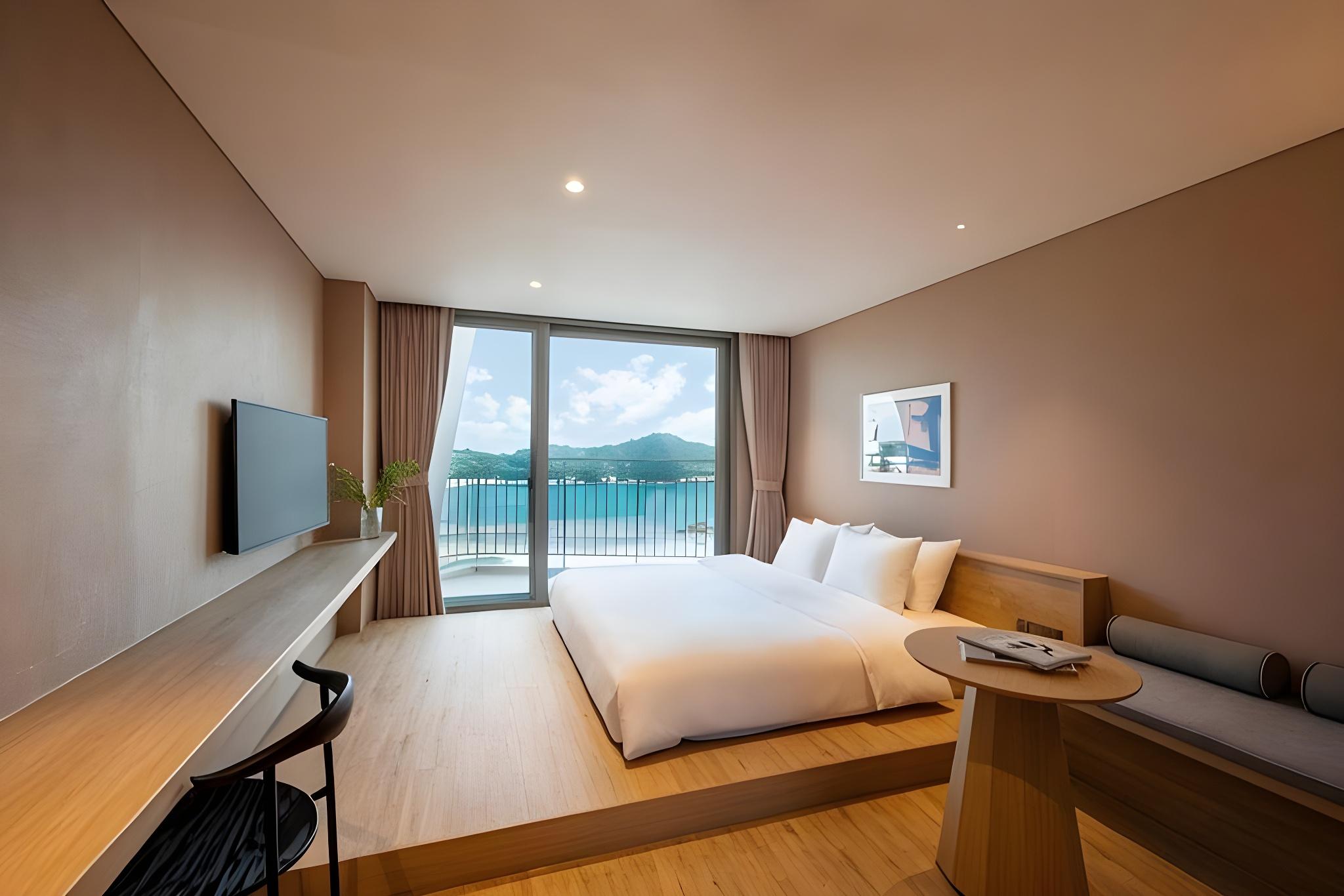 Urban, Maru, Ocean View