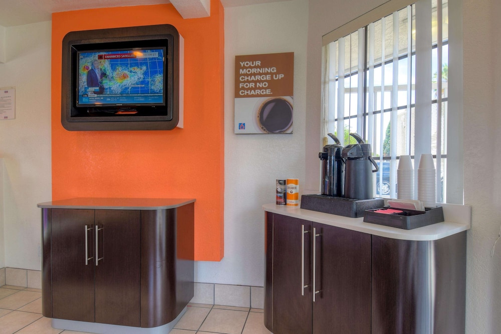 Motel6 Chula Vista, CA - San Diego 10/51