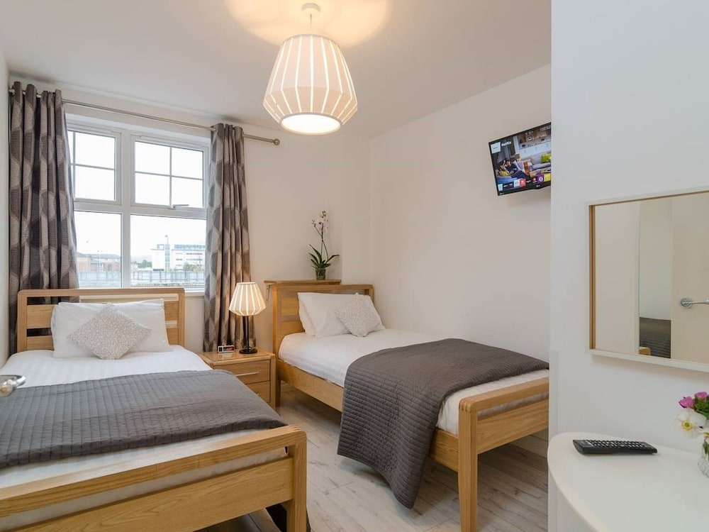 Alfred St Apartment 18/50