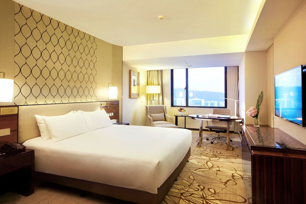Xiamen Airlines Lakeside Hotel 16/50