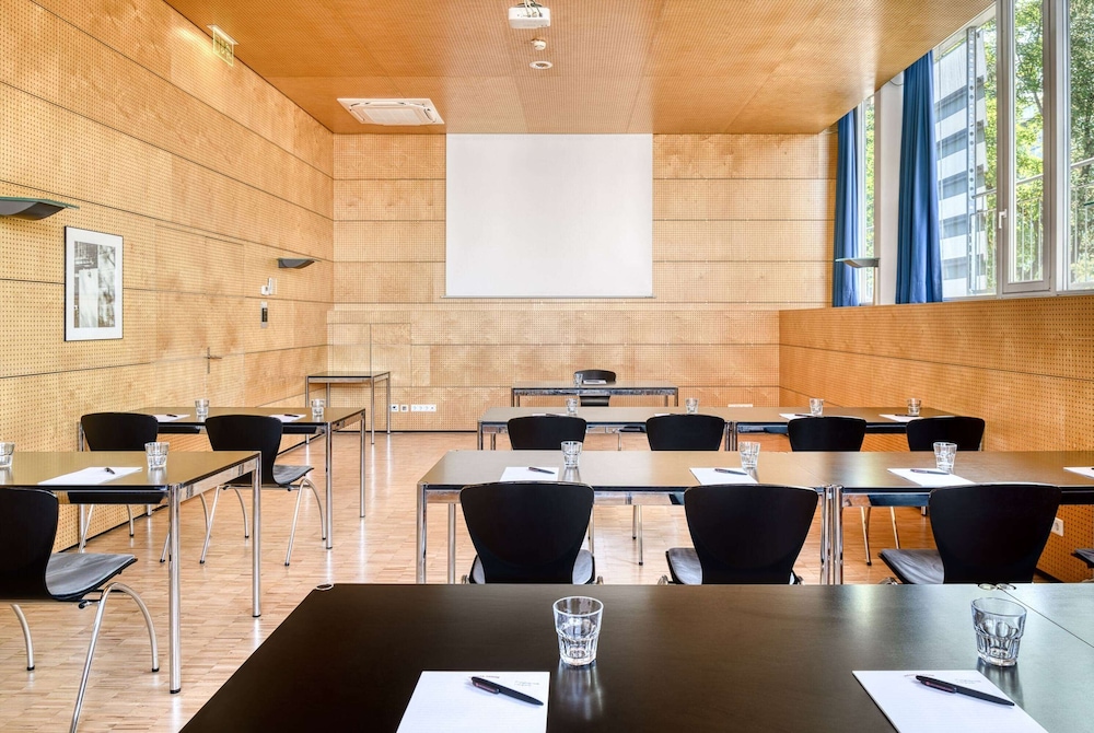 Vienna House by Wyndham Martinspark Dornbirn 41/50
