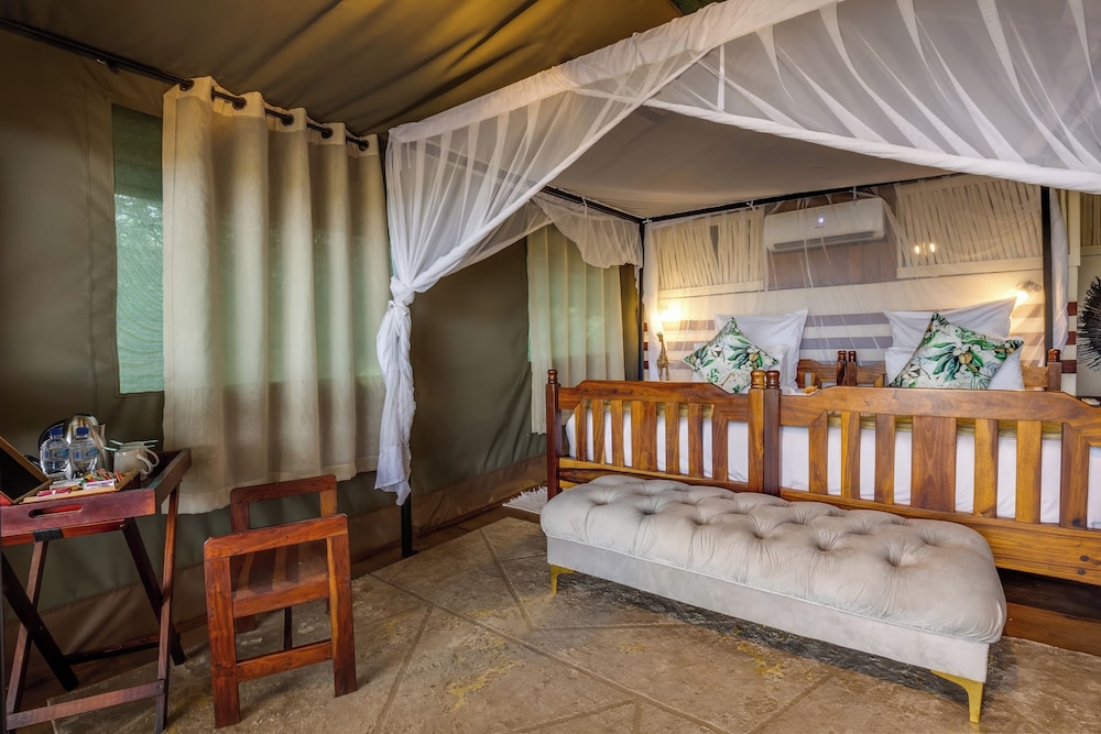 Elephant Valley Lodge 15/50
