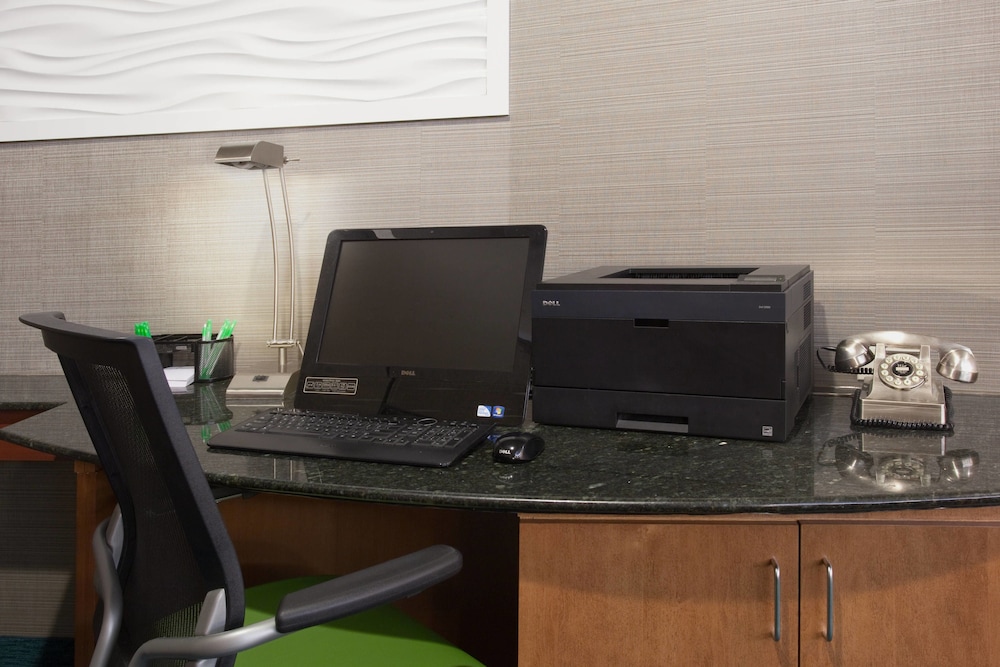 Springhill Suites Boulder Longmont 41/42